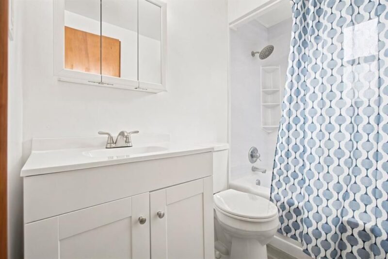 1376 Peterson Dr — photo 8