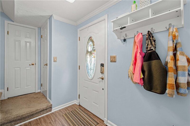 4020 Hancock Dr — photo 2