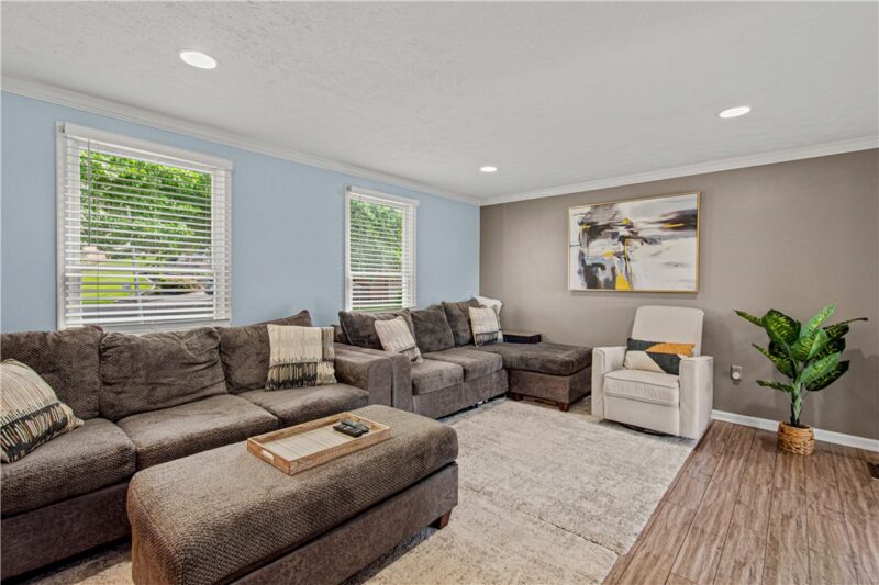 4020 Hancock Dr — photo 5