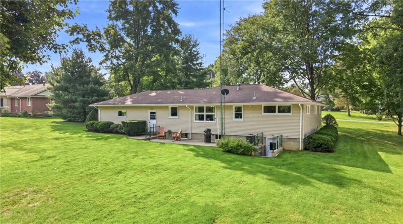 3595 Ridgewood Dr — photo 5