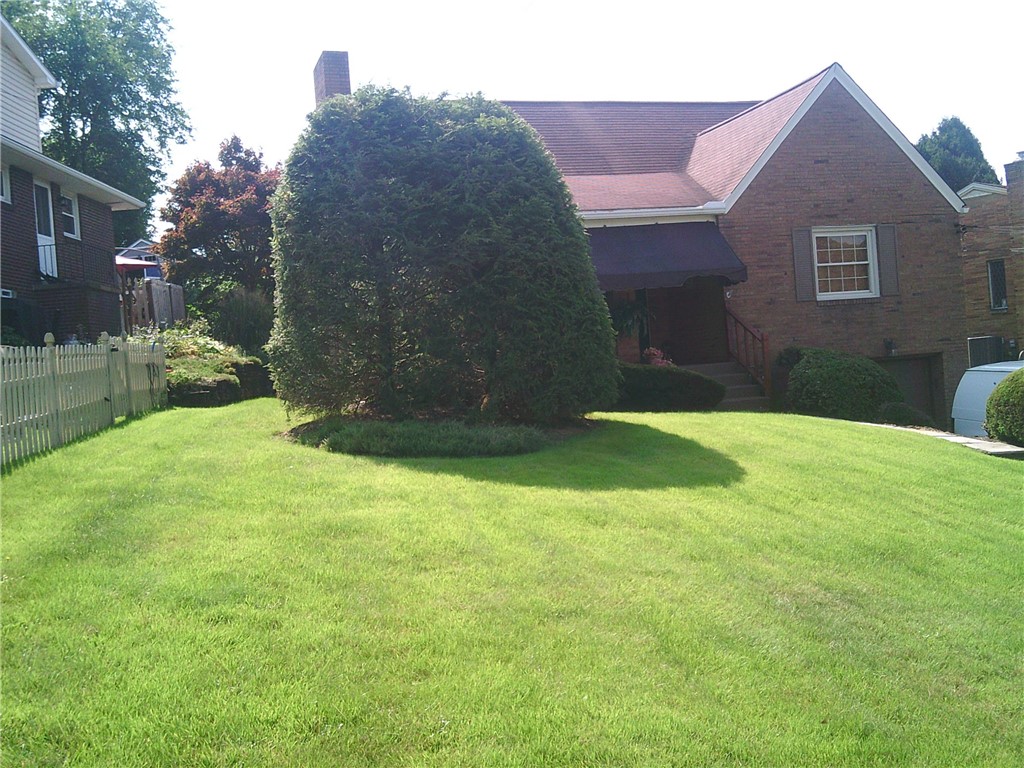 120 HILLCREST — photo 1