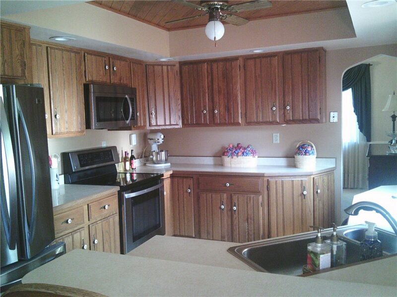 120 HILLCREST — photo 8
