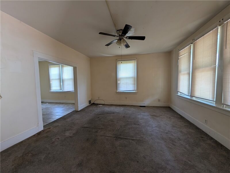 929 Summit Avenue — photo 3