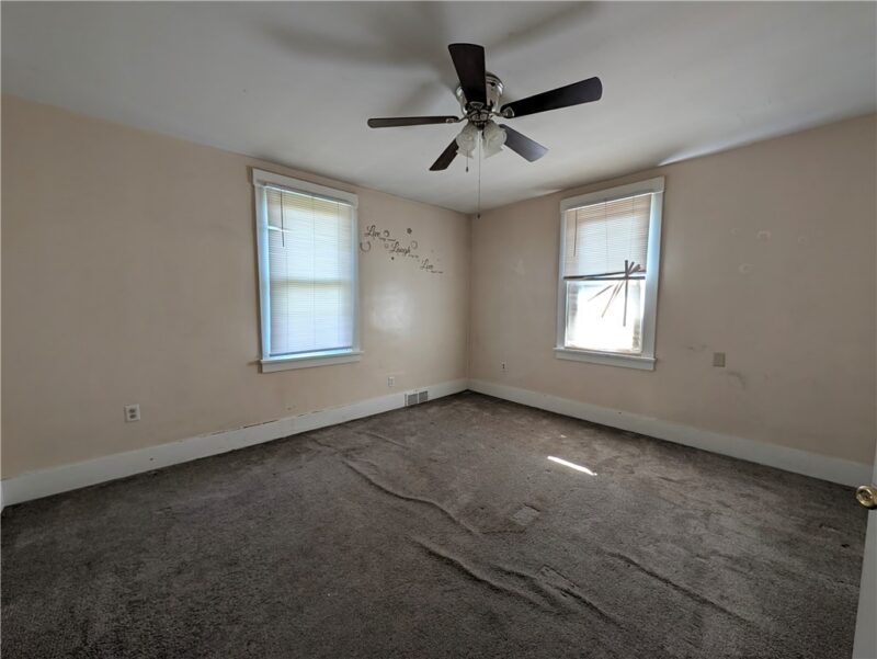 929 Summit Avenue — photo 8