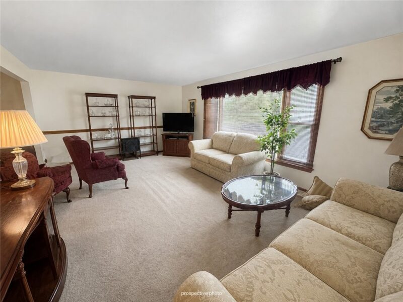 2 Meadow Dr — photo 3