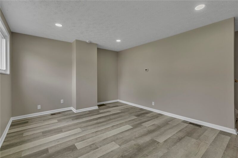 719 Grove St — photo 2
