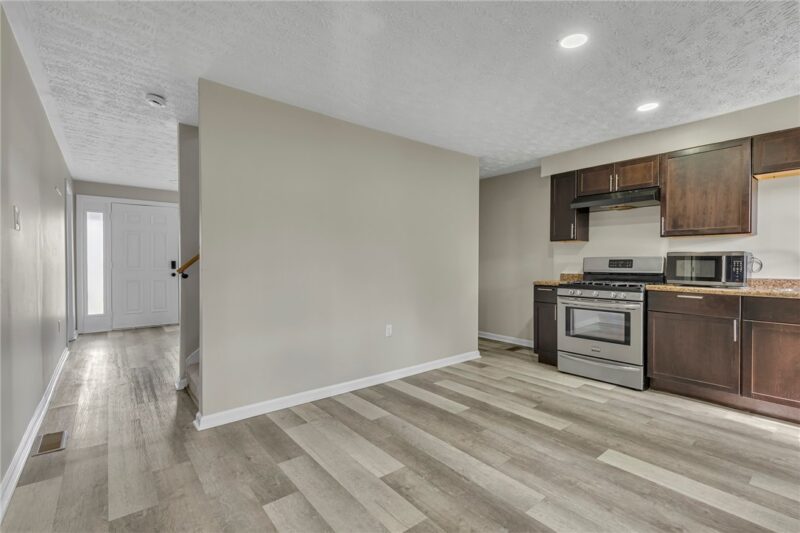 719 Grove St — photo 6