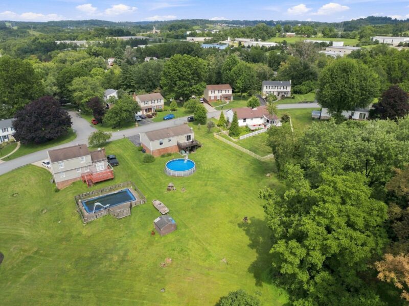 27 Pheasant Run Drive — photo 3