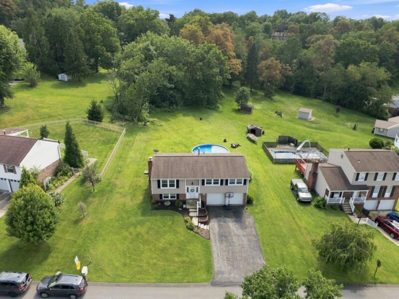 27 Pheasant Run Drive — photo 4