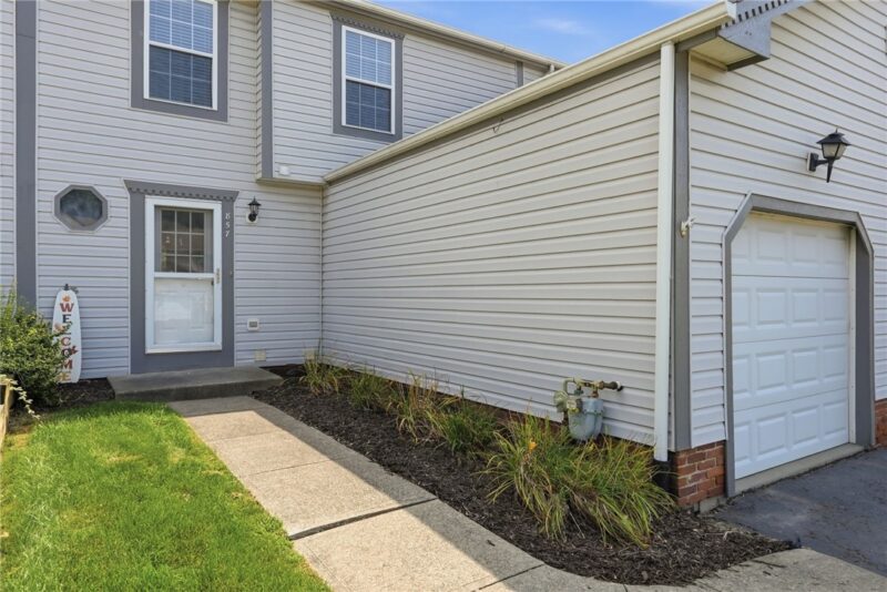 857 Sunset Cir — photo 3