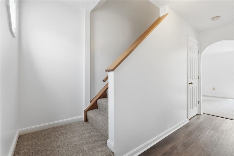 857 Sunset Cir — photo 4