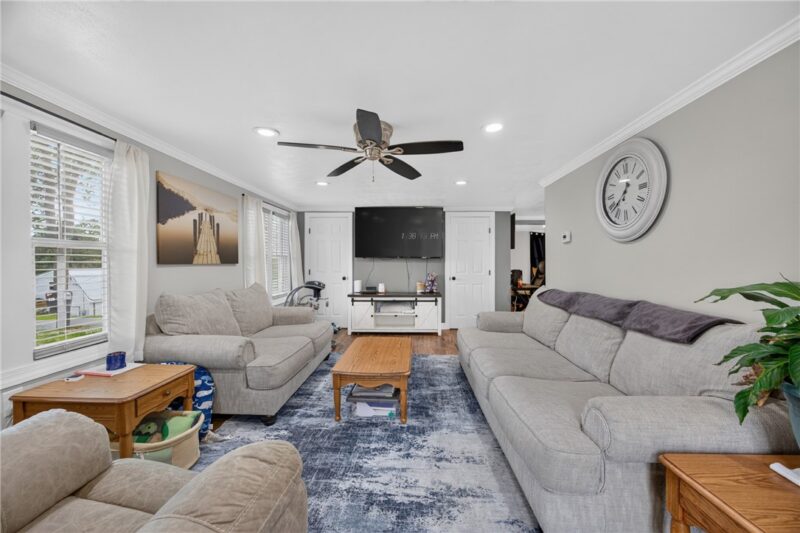 424 Pershing Ave — photo 7