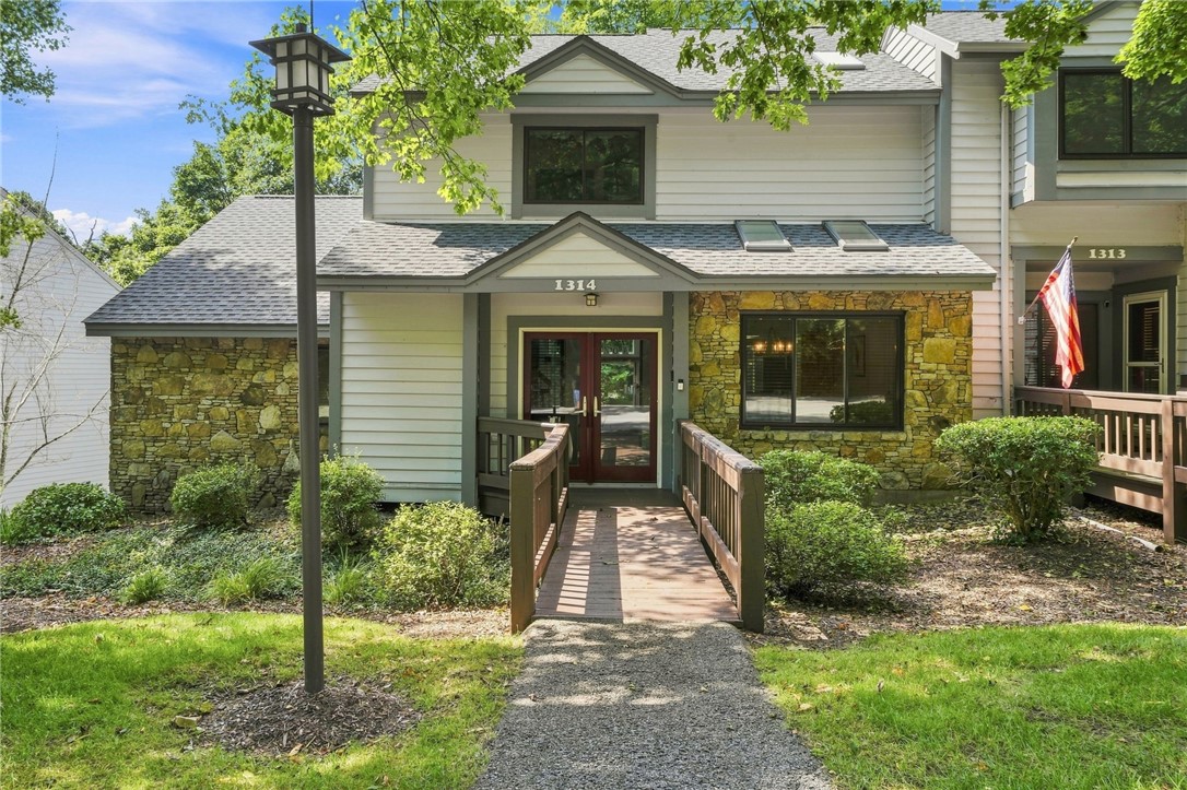 1314 Westridge Drive — photo 1