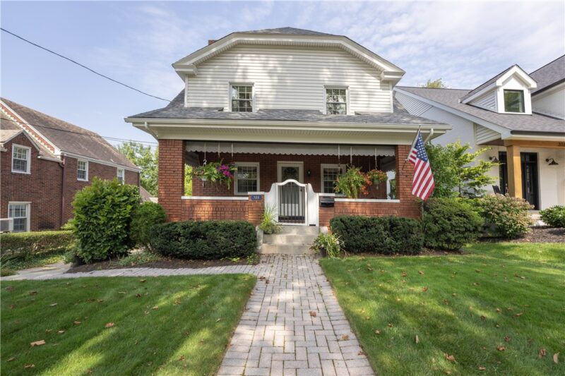 320 Morrison Dr. — photo 3