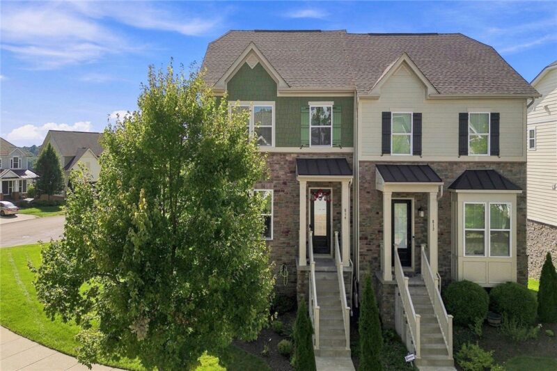 814 Oneida Circle — photo 2