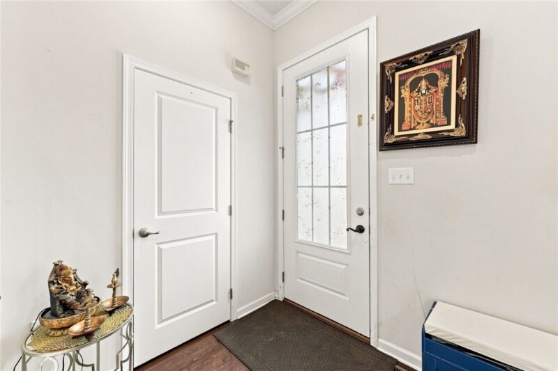 814 Oneida Circle — photo 4