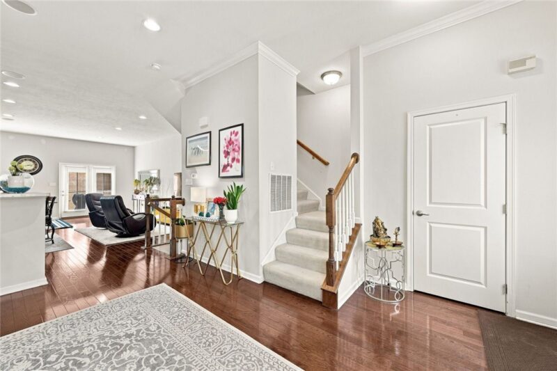 814 Oneida Circle — photo 5