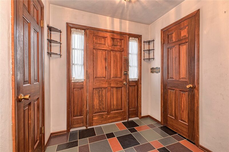 112 Friendship Lane — photo 3