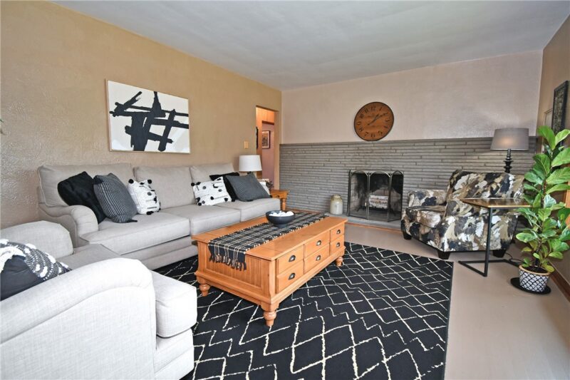 4636 Meadowgreen Dr — photo 4