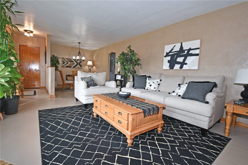 4636 Meadowgreen Dr — photo 7