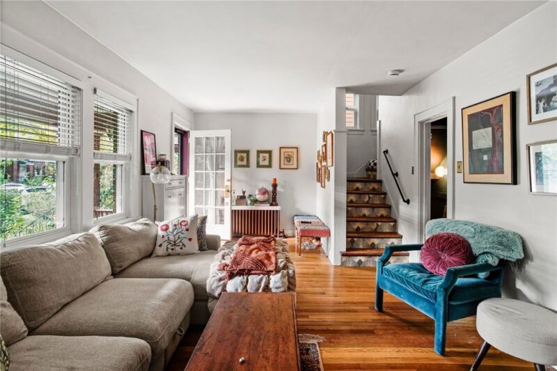 533 Peebles St — photo 7