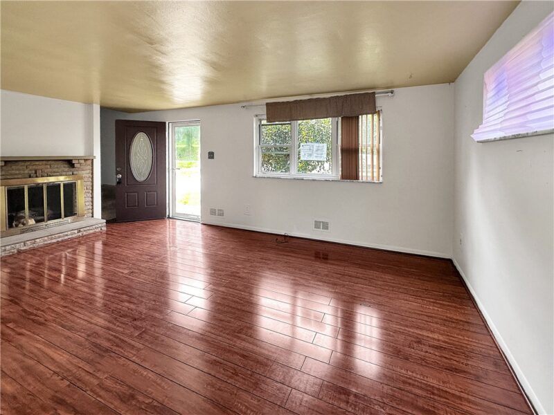 1206 Irene Ln — photo 3