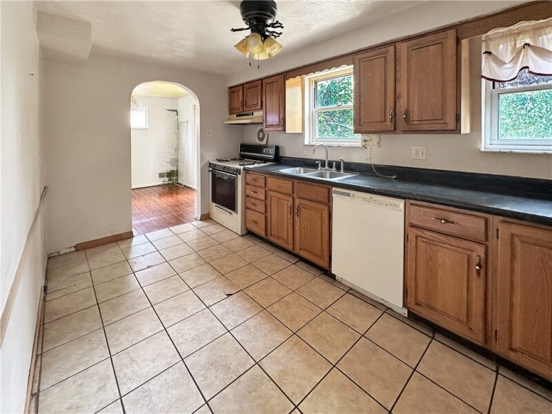 1206 Irene Ln — photo 7