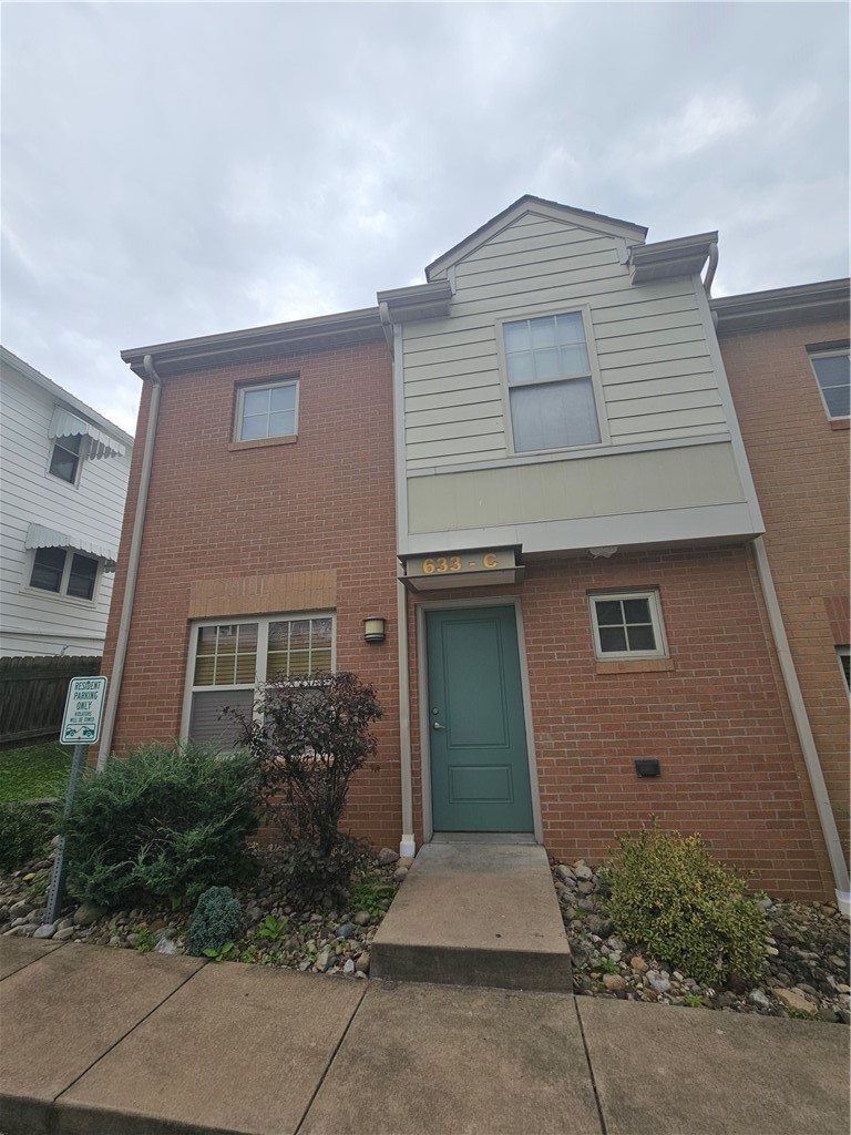 633 Hickory St — photo 2