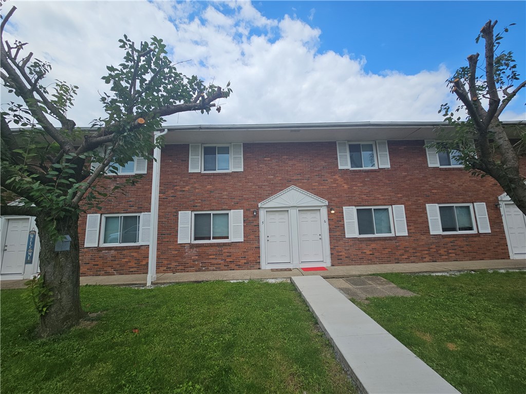633 American St — photo 1