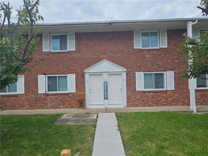 633 American St — photo 3