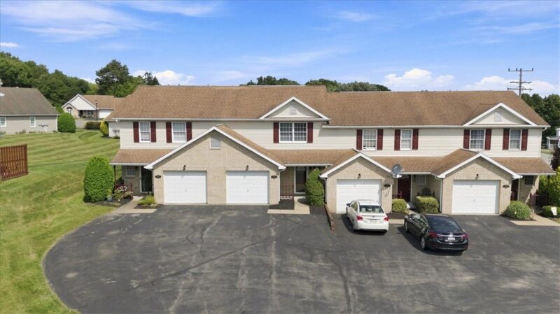 204 Stoneridge Blvd — photo 2