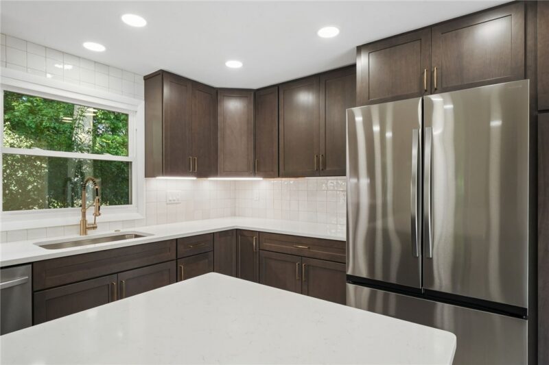 734 Heathergate Dr — photo 6