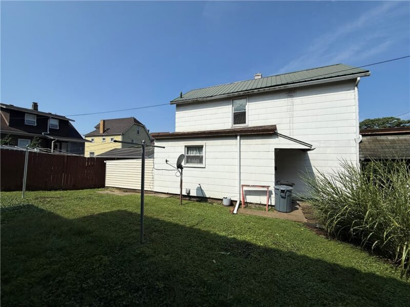 114 15th St — photo 3