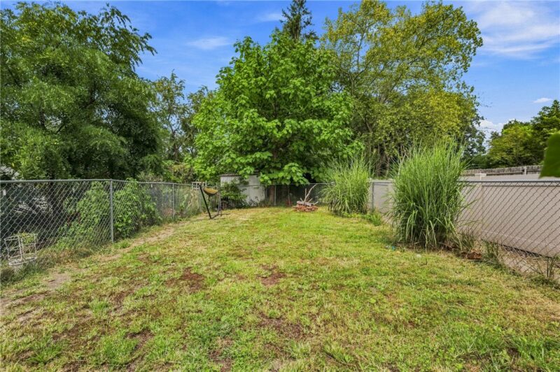 1312 Malden St — photo 6