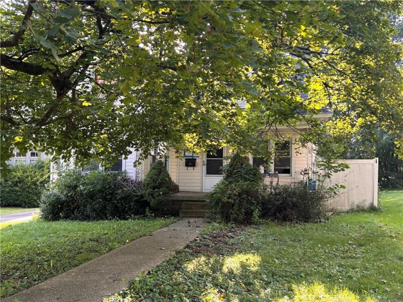 726 Wayne Ave — photo 2