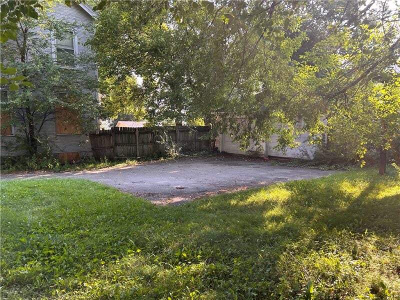 726 Wayne Ave — photo 6
