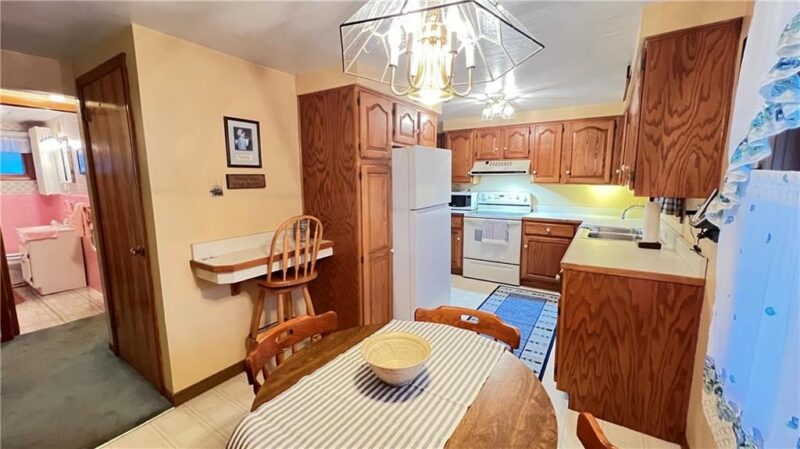 212 Pine Street — photo 3