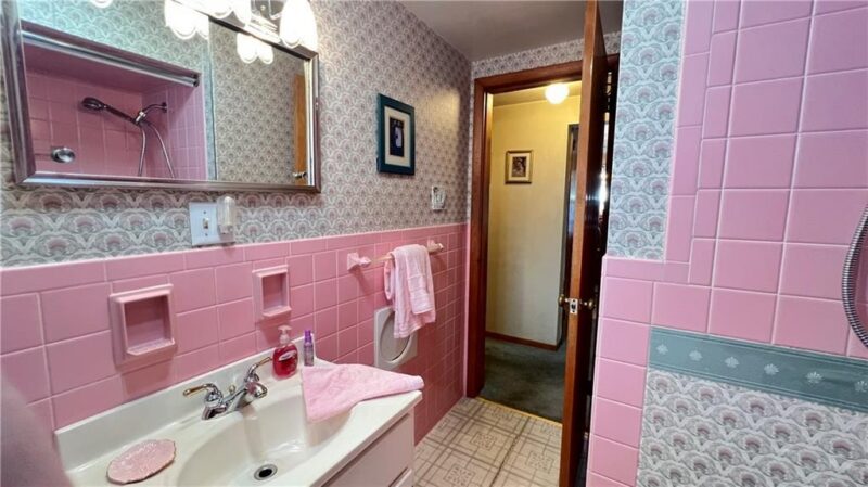 212 Pine Street — photo 4