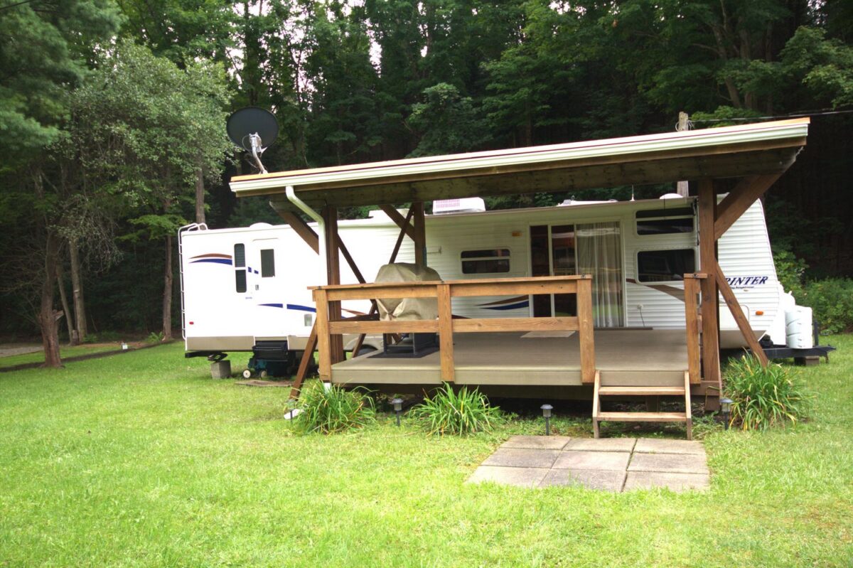 121 Crooked Pier ROAD — photo 1