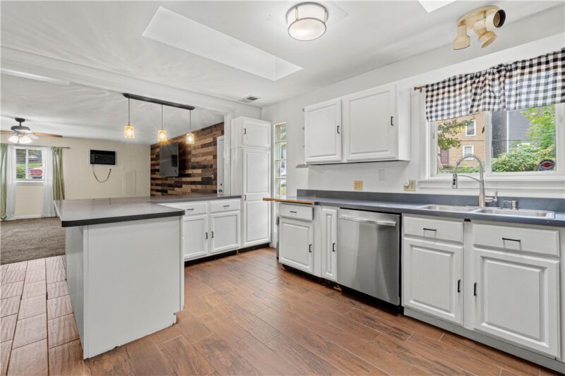 530 Spruce Run Rd — photo 3