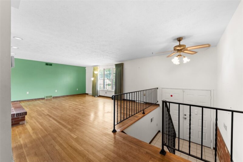 502 Saint Thomas Drive — photo 5