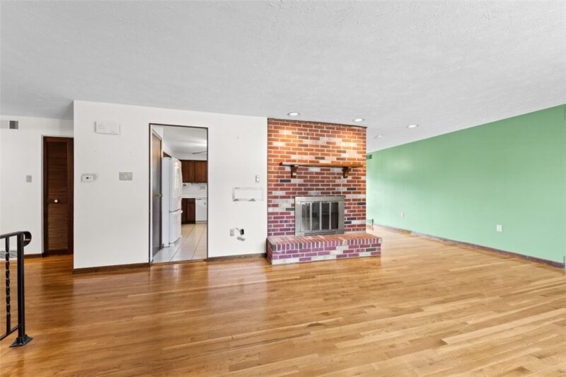 502 Saint Thomas Drive — photo 8