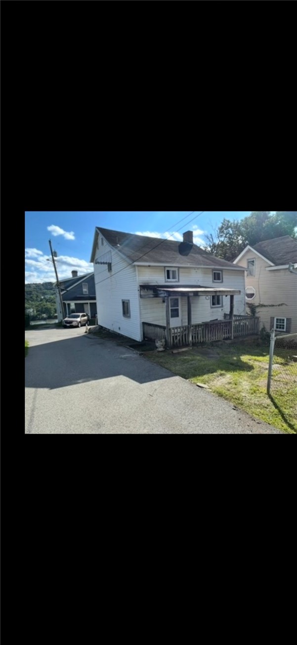 207 Wood St — photo 1