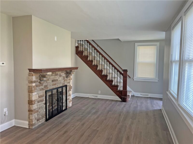 778 Elk AVENUE — photo 4