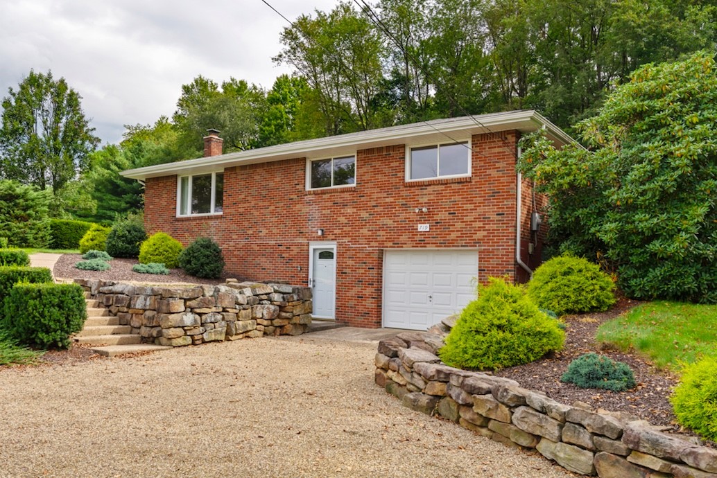 719 Muddy Creek Drive — photo 1