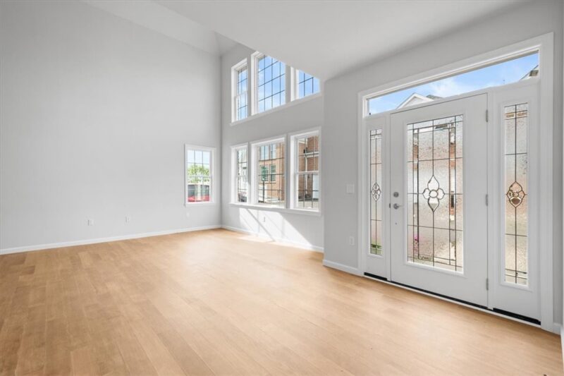 1558 Parkwood Pointe Dr — photo 2