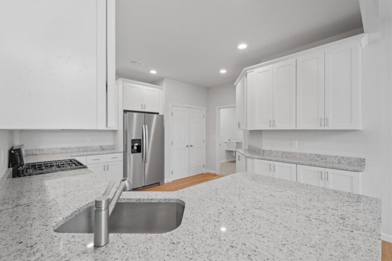 1558 Parkwood Pointe Dr — photo 4