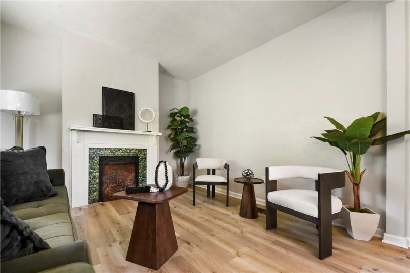 3260 Mcroberts Rd — photo 4