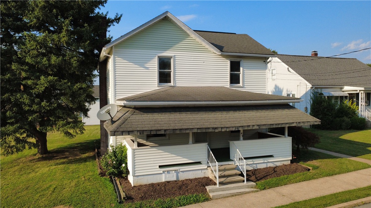 43 Columbia Avenue — photo 1
