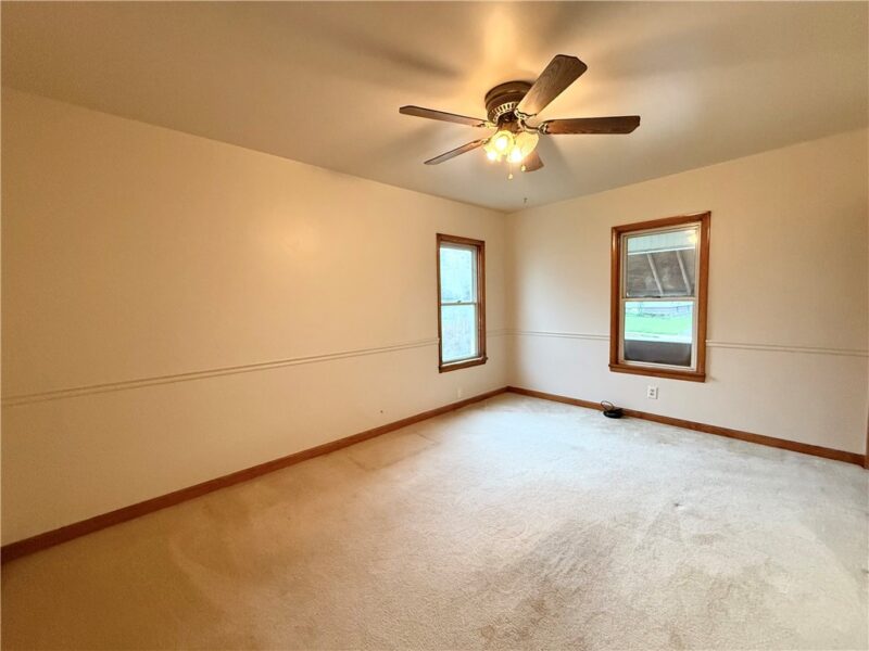 43 Columbia Avenue — photo 4